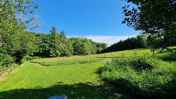 3-bed Lodge - Sleeps 7 - Hot Tub - Pet Friendly