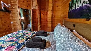 Secluded 3bed Lodge With hot tub North Yorkshire