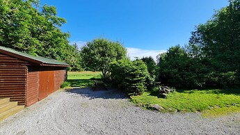 3-bed Lodge - Sleeps 7 - Hot Tub - Pet Friendly