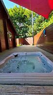 3-bed Lodge - Sleeps 7 - Hot Tub - Pet Friendly