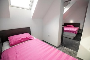 Golf Apartment