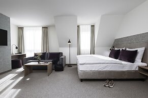 maakt Hotel & Apartments