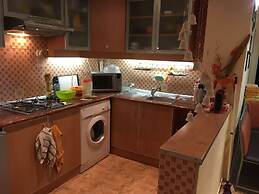 Inviting 4-bed Villa in Dolishte