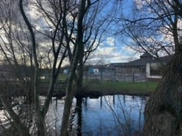 Captivating Bluebell Lodge 2-bed Cotswolds Caravan