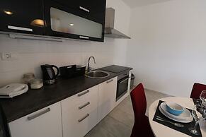 Stunning Apartment for 7 Close to Several Beaches