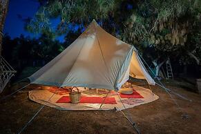 Glamping at a Lovely Tent in Skiaxtro- Marathopoli