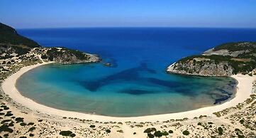 Glamping at a Lovely Tent in Skiaxtro- Marathopoli