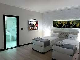 Real House Boutique Hotel