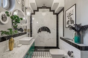 HOLT - The Great Gatsby