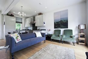 St Anns Road by Onefinestay