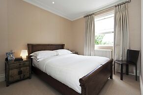 St Anns Road by Onefinestay