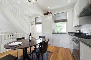 St Anns Road by Onefinestay