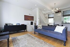 St Anns Road by Onefinestay