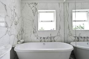 St Anns Road by Onefinestay