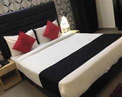 Goroomgo Krishna Palace Charbagh Lucknow