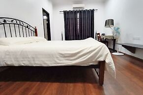 OYO 90203 Emma Sukma Homestay