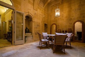 Palazzino Birgu Host Family Bed and Breakfast