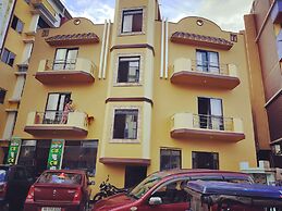 Goroomgo Prateek Residency Digha