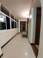 Goroomgo Moon Nainital