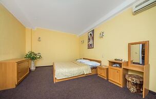 Hotel Druzhba