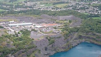 Emlyn's Coppice - Woodland Glamping