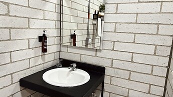 Manila Hotel Boutique