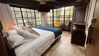 Manila Hotel Boutique