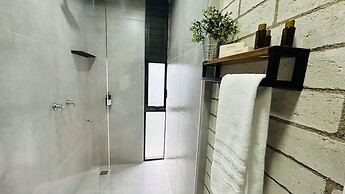 Manila Hotel Boutique