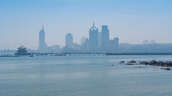 Holiday Inn Express Qingdao Shibei by IHG
