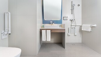 Holiday Inn Express Qingdao Shibei by IHG