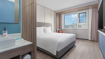 Holiday Inn Express Qingdao Shibei by IHG