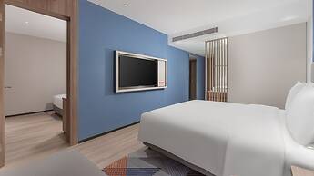 Holiday Inn Express Qingdao Shibei by IHG