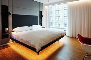 citizenM Los Angeles Downtown