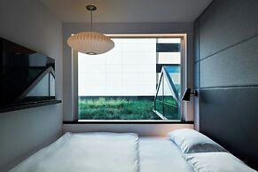citizenM Los Angeles Downtown