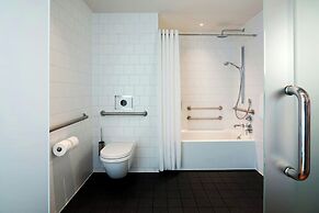 citizenM Los Angeles Downtown