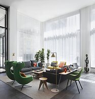 citizenM Los Angeles Downtown