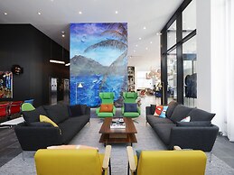 citizenM Los Angeles Downtown