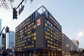 citizenM Los Angeles Downtown