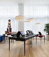citizenM Los Angeles Downtown