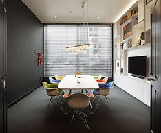 citizenM Los Angeles Downtown