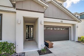 Stunning Lake View, Big Pool Area With CDC Standards #6bv507