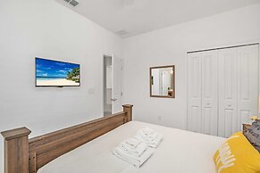 Stunning Lake View, Big Pool Area With CDC Standards #6bv507