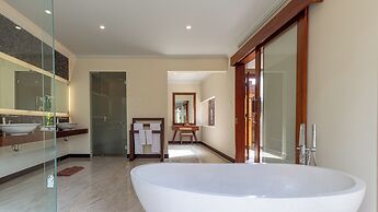 The Grand Villandra Resort