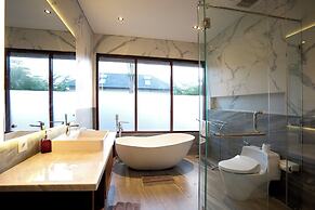 The Grand Villandra Resort