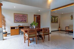 The Grand Villandra Resort