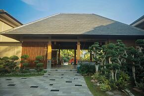 The Grand Villandra Resort