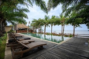 The Grand Villandra Resort