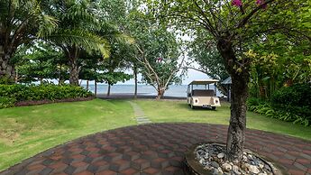 The Grand Villandra Resort