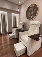 Bahrain Airport Hotel Airside Hotel for Transiting and Departing Passe