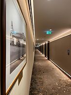 Bahrain Airport Hotel Airside Hotel for Transiting and Departing Passe